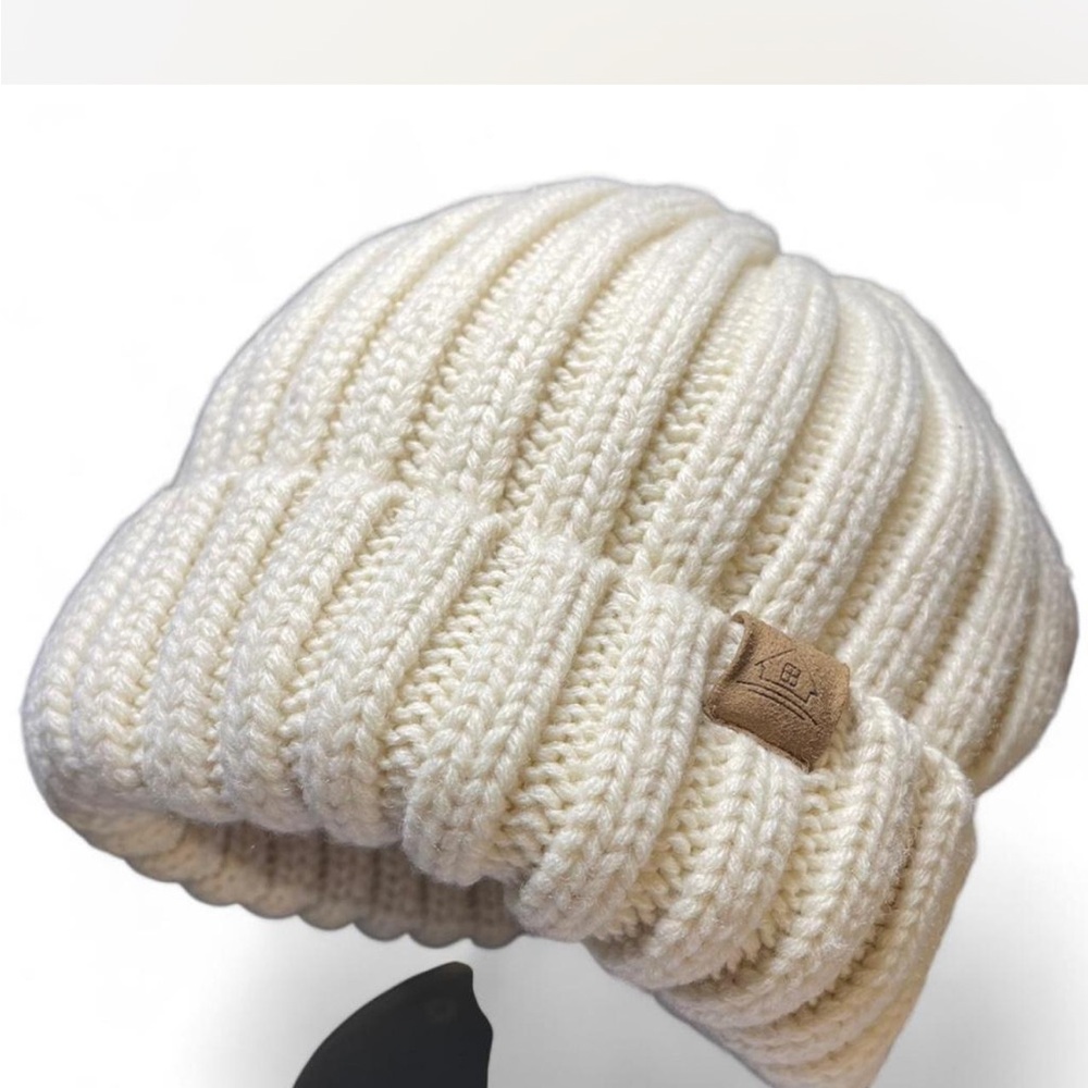 Women’s Chunky Knitted Hat - Cozy Cream Chunky Knit Beanie for Women